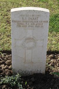 Ismailia War Memorial Cemetery - Smart, Raymond Jeffery